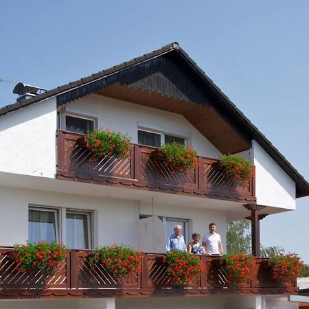 Gaestehaus Brunner Egglfing Exterior foto
